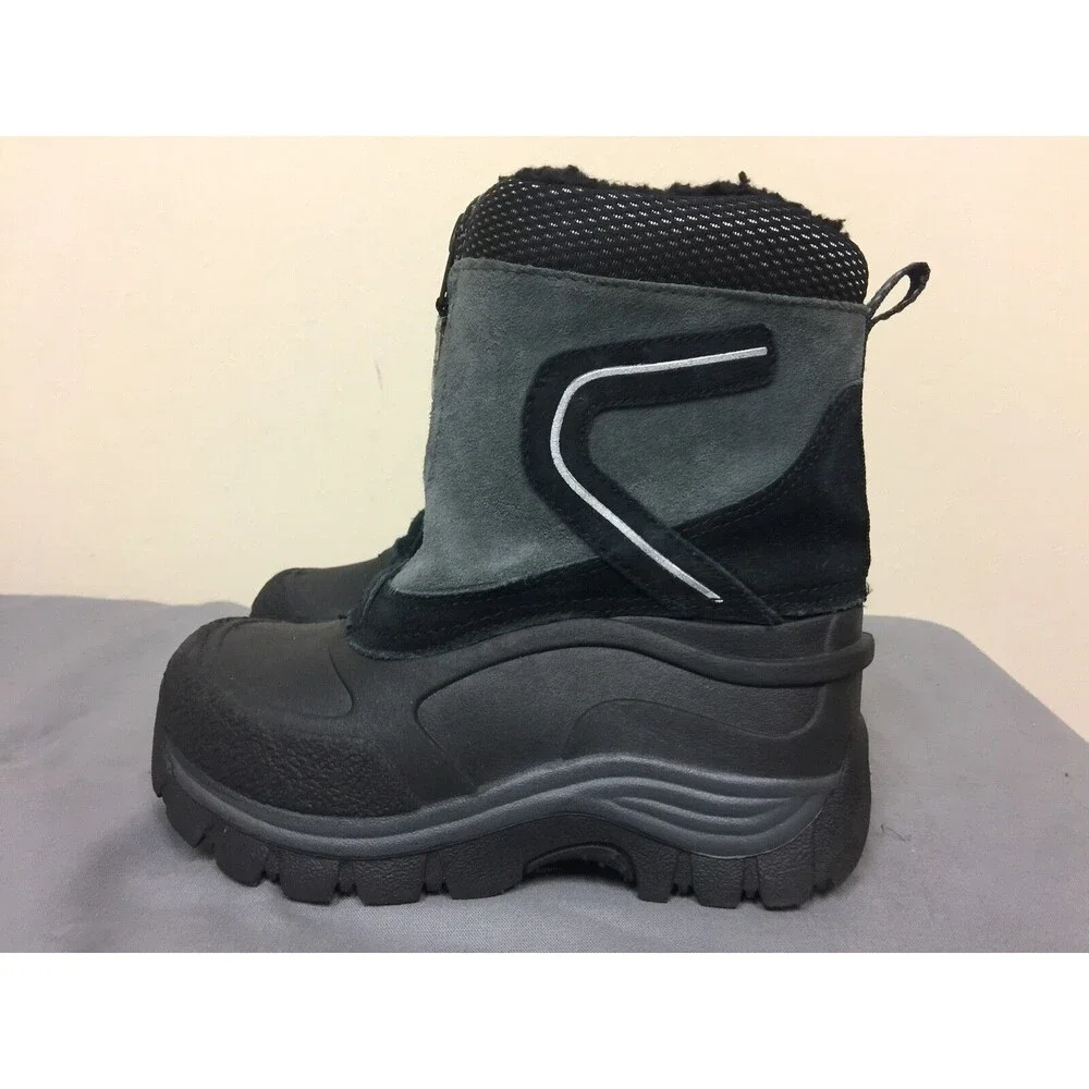 Target Boys Snow Boots Black And Gray  Suede Upper size 11